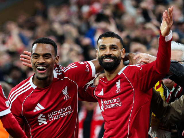Iată o reformulare a titlului tău: “Mohamed Salah realizează o premieră în Liga Campionilor, fiind primul jucător care atinge un asemenea palier!”