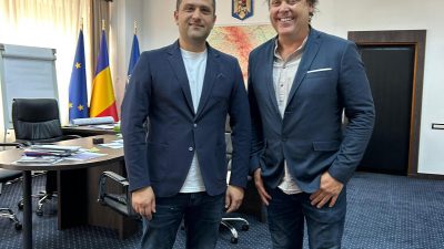 Ministrul Economiei anunță că Charlie Ottley a solicitat cetăţenia română, dar procesul este încă blocat în labirintul birocratic.