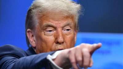 Trump intentă proces pentru defăimare în valoare de 15 miliarde de dolari împotriva New York Times, acuzând publicarea de informații false despre el de peste un deceniuea noastră”