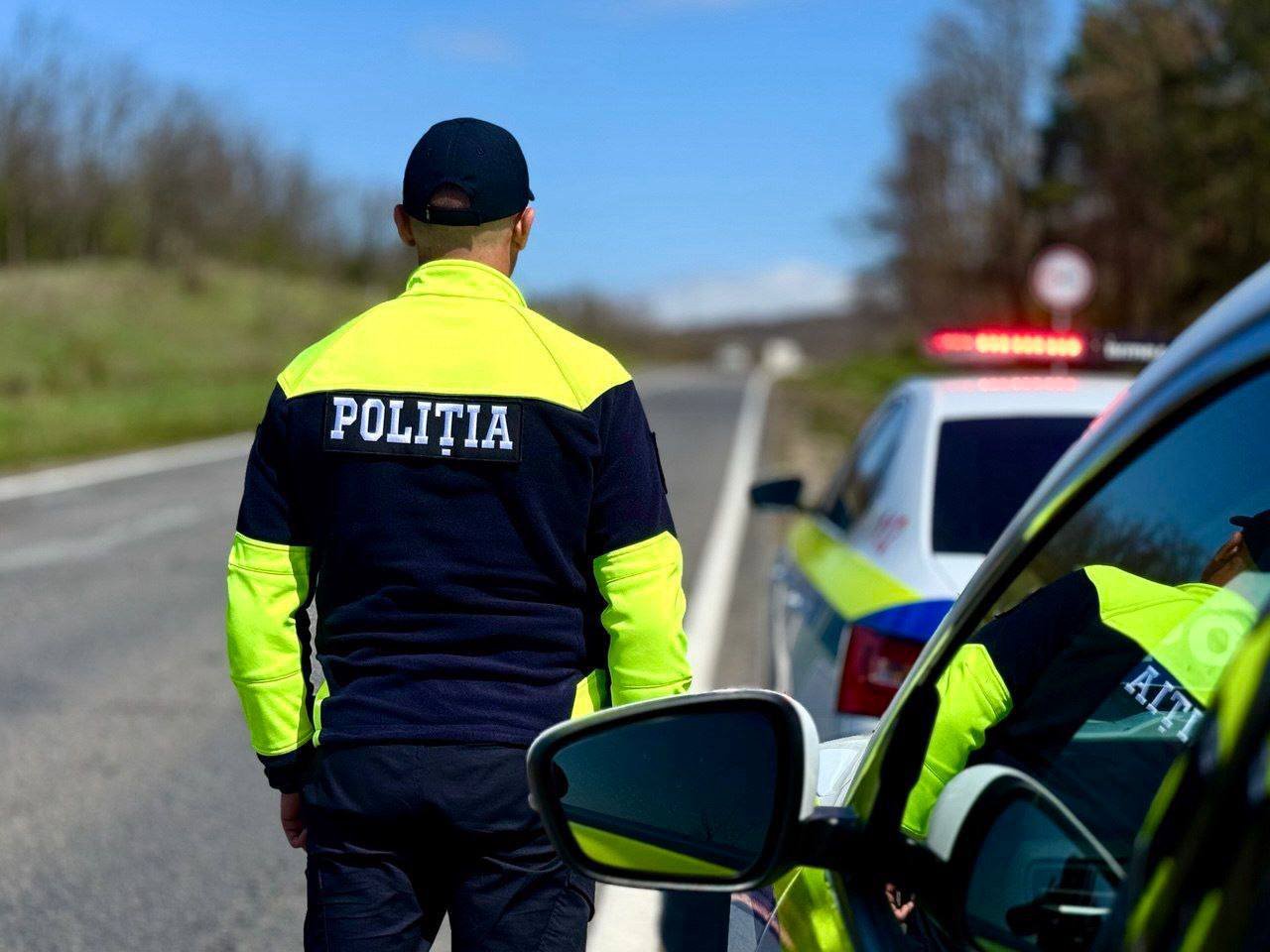 Poliția răspunde după ce a fost ironizată în legătură cu captura „milioanelor de euro falsificate” folosite ca recuzită: cei care le-au comandat nu aveau de gând să facă un film, ci să le integreze în circulația ilicită realăea noastră”