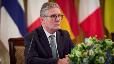 Premierul Keir Starmer a revocat-o pe Lucy Powell din funcția de lider a Camerei Comunelor.