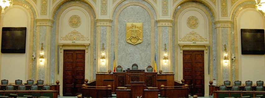 Senatul respinge moțiunea simplă îndreptată împotriva ministrului Educației