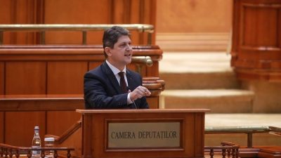 Titus Corlăţean, membru PSD: Aceasta trebuie să fie clar—AUR se extinde în zona socială și electorală, iar confruntarea principală pentru România va fi între PSD și AUR, nu între USR și PNL, care au propriul electorat de dreapta!ea noastră”