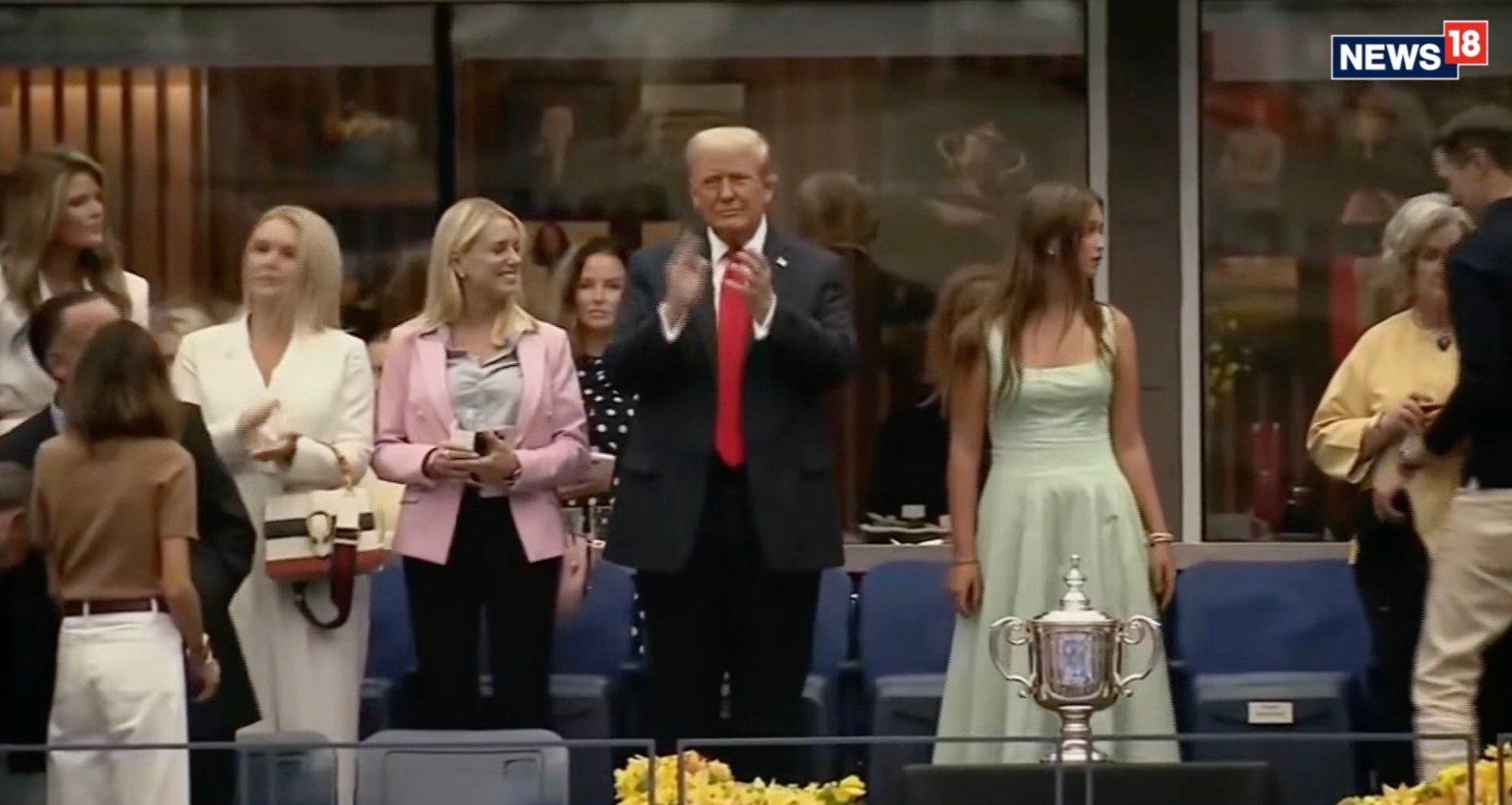 Începerea ultimei faze a US Open amânată din motive de siguranță, cu Donald Trump primit cu ovații, dar și huiduit de spectatoriea noastră”