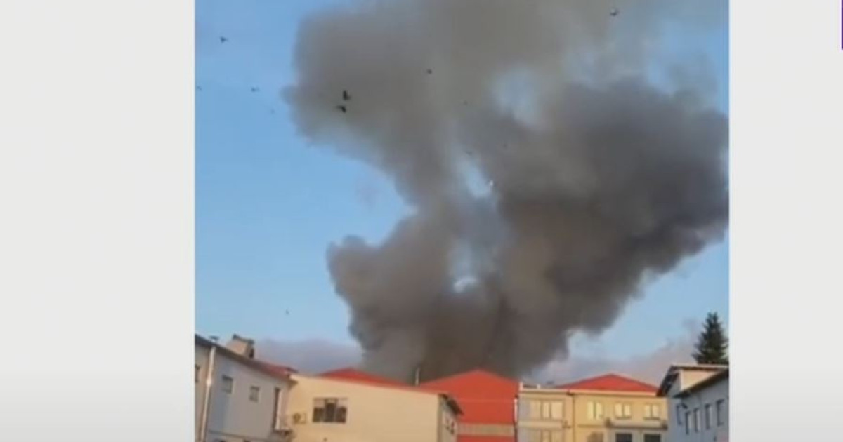 Incendiu devastator la o unitate de prelucrare a materialului lemnos din orasul Sebeş, după o puternică deflagraţie. A fost declanşat planul de urgenţă de intervenţie în situaţii de criză.