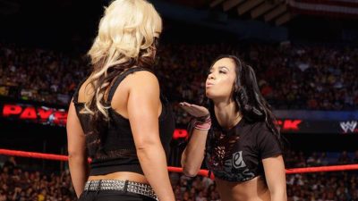 “Mecelele de lupte ale lui AJ Lee din WWE: momente de rezonanță și victorii memorabile”