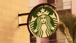 Starbucks explică politica companiei după ce un angajat a refuzat să scrie numele Charlie Kirk pe paharul unui clientea noastră”