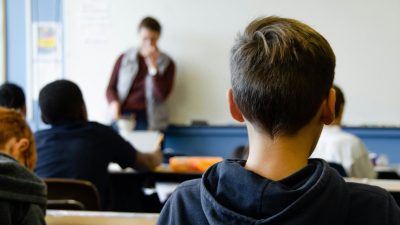 Secretar de stat în Ministerul Educației: Raportul între candidați și posturile vacante la Fizică este extrem de deficitar, cu doar 200 de înscriși la ultimul concurs pentru aproape 700 de poziții disponibileea noastră”