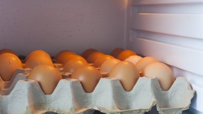 Avertisment sanitar: Ouă bio din anumite loturi, disponibile în supermarketurile Kaufland și Mega Image, au fost retrase din magazine din cauza riscului de salmonellaea noastră”