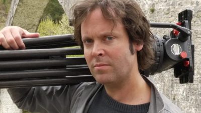 Ministrul Economiei despre discuția cu Charlie Ottley: Am descoperit o surpriză – după ce a primit titlul de cetățean de onoare al Brașovului în urmă cu cinci ani, Charlie Ottley a solicitat și cetățenia română, iar procesul său administrativ încă durează.ea noastră”