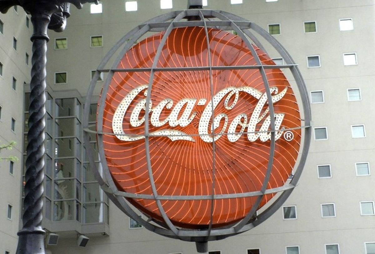 Ingrediente secrete ale Coca-Cola: amestecul aromatic brevetat Merchandise 7X din 1886, ale cărui proporții rămân necunoscute după peste un secolea noastră”