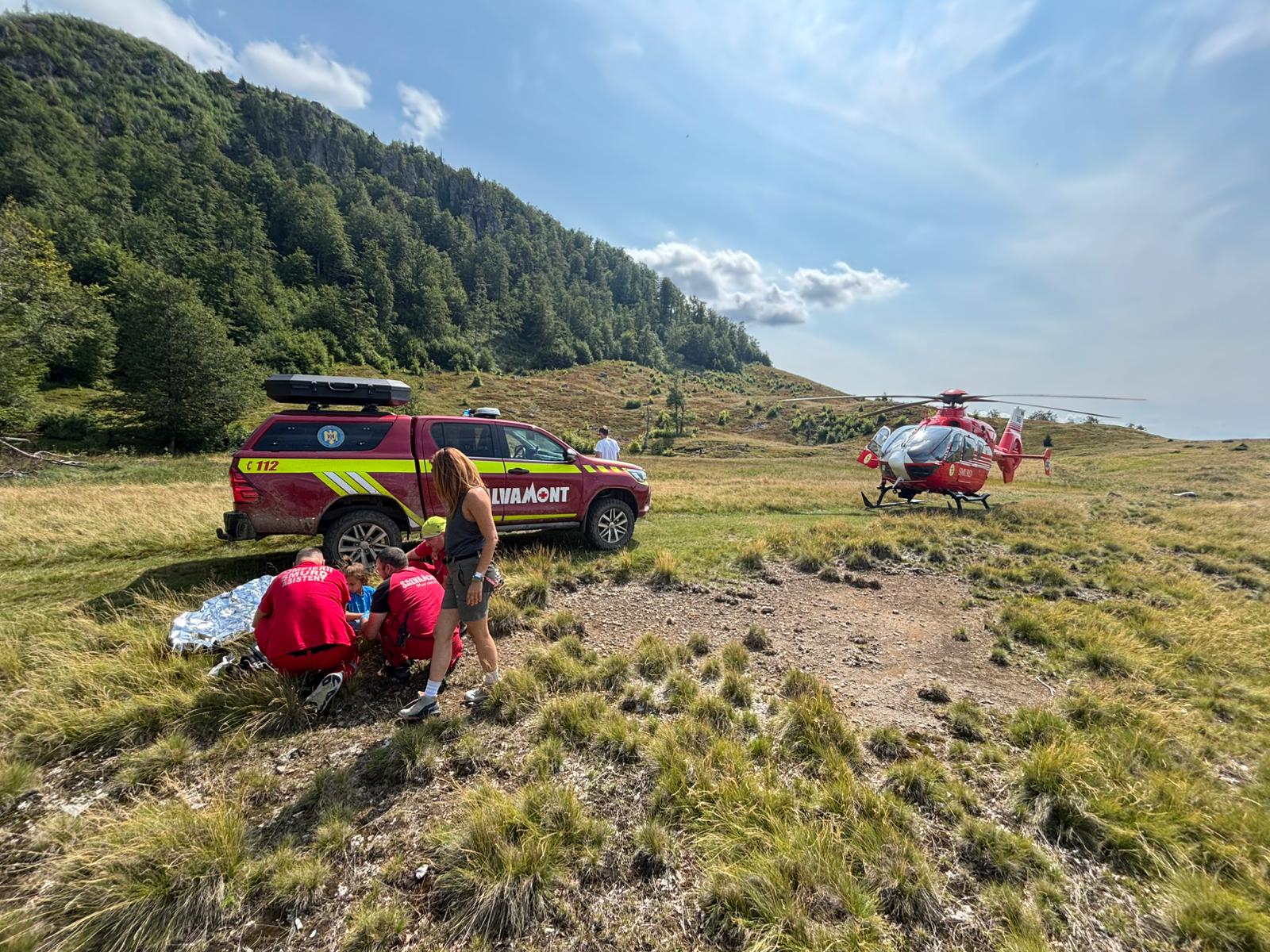 Bărbat ucrainean dispărut timp de șapte zile în munții Maramureșului, localizat de culegătorii de ciuperci și internat în stare gravăea noastră”