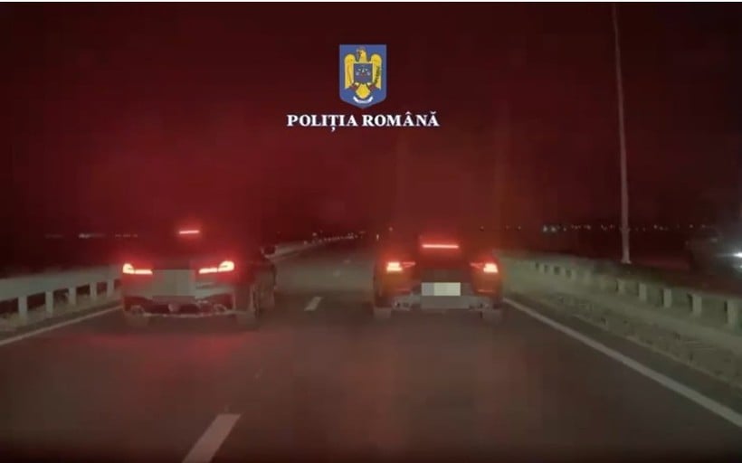 Doi adolescenți din Craiova, cercetați penal după tentativa de organizare a unei curse de mașini pe o șosea națională; li s-a interzis temporar să conducă vehicule pe durata ancheteiea noastră”