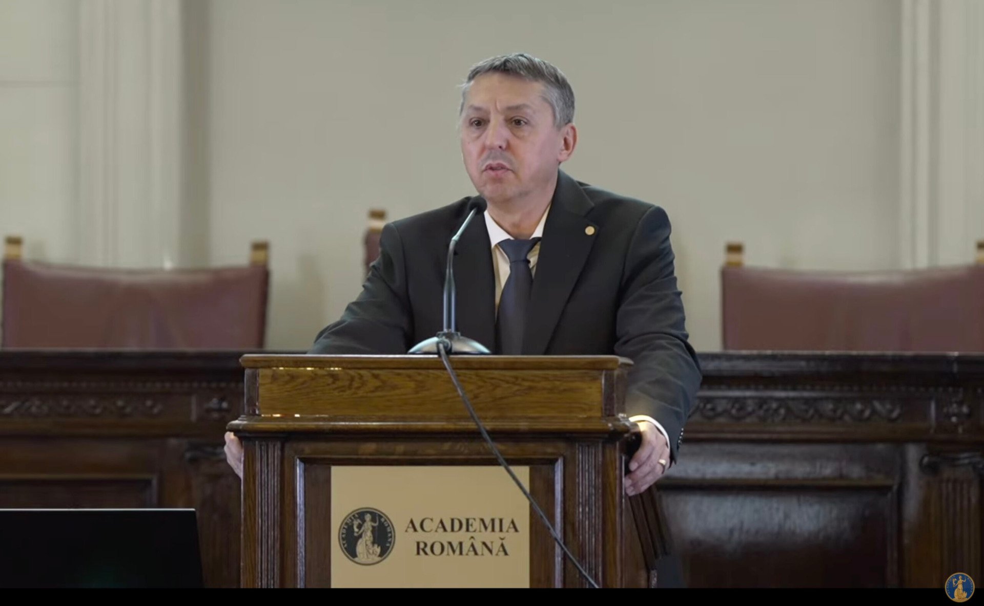 Daniel David avertizează că va demisiona din poziția de ministru al Educației dacă moțiunea simplă depusă de AUR va treceea noastră”