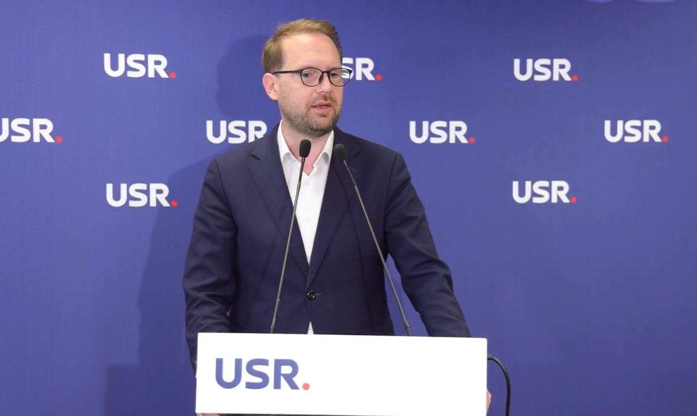 Dominic Fritz la evenimentul strategic al USR din Timișoara, ocazie cu care a subliniat dorința de a fi o alternativă autentică la sistemul dominat de interese proprii și la partidele extremiste care atrag românii cu soluții falseea noastră”