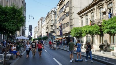 Evenimente în stradă în București: parade, spectacole pentru copii, demonstrații de pictură și concerte în weekendea noastră”