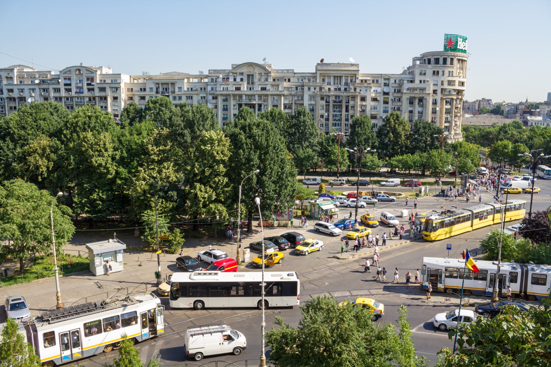 Locuitorii din București sunt invitați să completeze un chestionar despre calitatea aerului din orașea noastră”