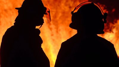 Șapte pensiuni și restaurante închise temporar pentru nerespectarea severă a normelor de securitate la incendiu după verificări ale pompierilor, în urma a peste 6.400 de controale în zone turistice, cu sancțiuni totale de peste 32 de milioane de lei și peste 22.500 de avertismente.ea noastră”