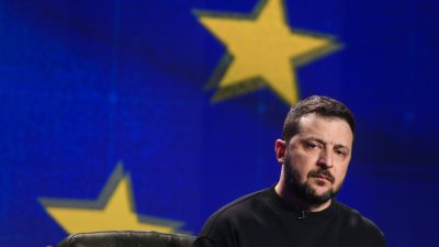 Ministrul britanic al apărării efectuează o vizită în Ucraina cu o zi înainte de întâlnirea europenă pentru discuții despre asigurarea securității Kievului post-conflictea noastră”