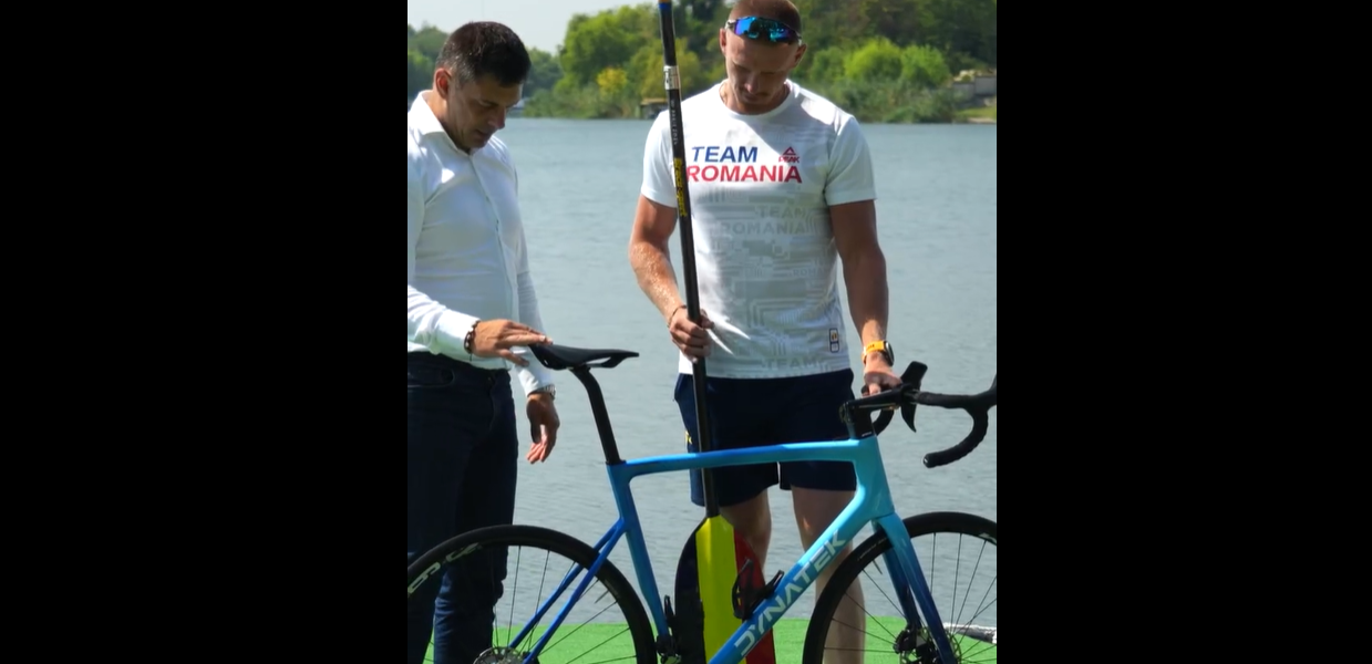 Video: Eduard Novak a oferit lui Cătălin Chirilă bicicleta cu care s-a calificat la Jocurile Paralimpice de la Paris: „Între sportivi, o legătură deosebită”ea noastră”