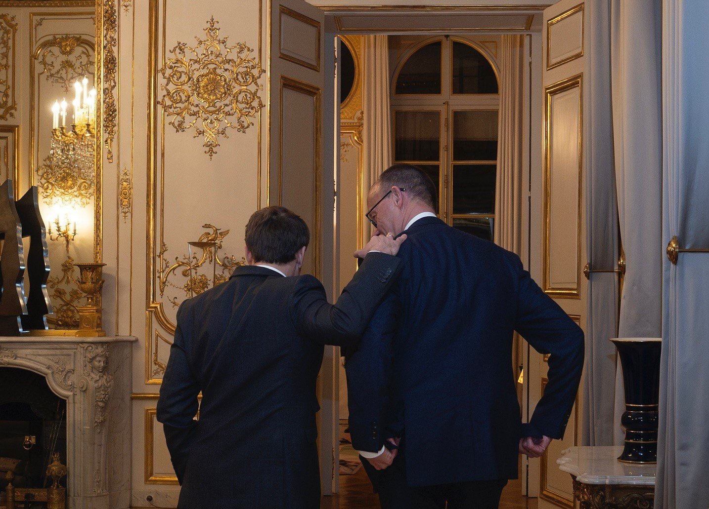 Cancelarul Merz admite că toți am greșit în privința lui Vladimir Putin și intenționează să colaboreze cu Macron pentru a depăși vulnerabilitatea și dependența de America lui Trumpea noastră”