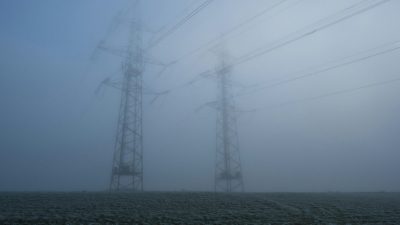 Construirea liniei electrice de 190 km între România și Republica Moldova, realizată cu sprijinul Statelor Unite, și importanța sa strategicăea noastră”