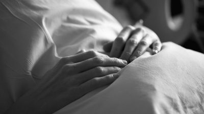 Regiunea Sardinia adoptă legea pentru îngrijirea paliativă și eutanasia asistatăea noastră”