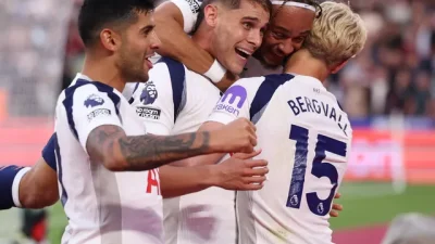 Iată o posibilă reformulare a titlului:
“Prezentare meci: Tottenham Hotspur vs Villarreal – pronostic, știri despre echipă, alcătuirea formațiilor”

Sau, într-o variantă mai concisă:
“Meciul dintre Tottenham și Villarreal: previziuni, informații despre echipe și componența lor”