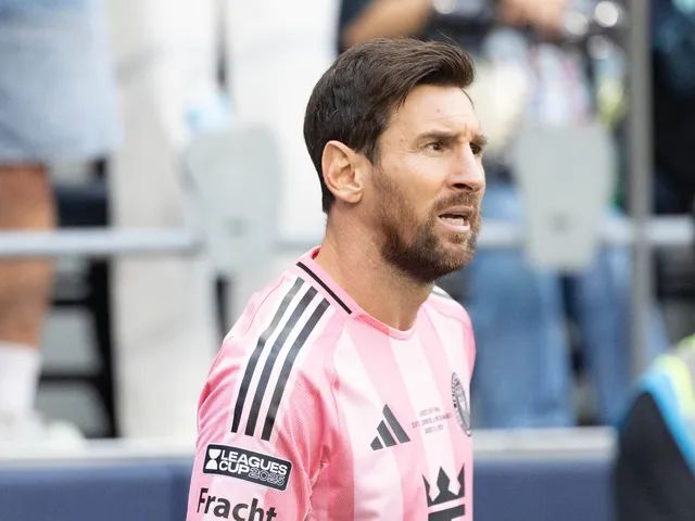 “Aston Appetizer: Inter Miami vs DC United – prezicere, stiri despre echipa, aliniere initiala”
Sau, alternativ:
“Privire de ansamblu: meciul dintre Inter Miami si DC United – anticipare, informatii despre lot, dispozitiv de start”