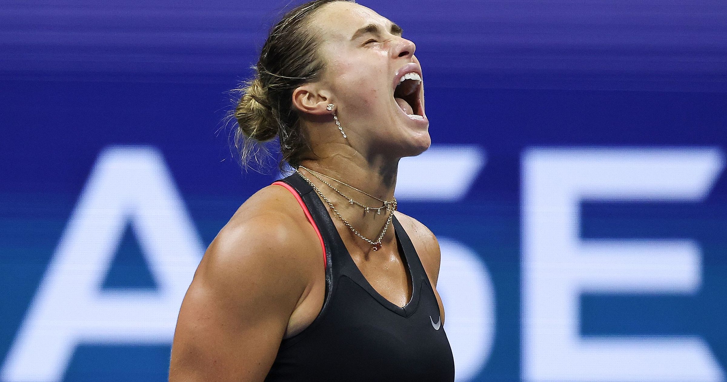 Aryna Sabalenka face o declarație remarcabilă după ce a ajuns în finala turneului de tenis din Statele Unite, exprimându-și regretul pentru comportamentul său și promițând o schimbare: “Nu voi mai acționa niciodată în acest mod! Acesta nu este adevăratul meu caracter”.