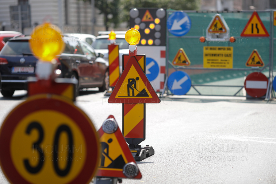 Trafic restricționat în noaptea de vineri spre sâmbătă pe Calea Victoriei, din cauza unor lucrări de reparare a asfaltului