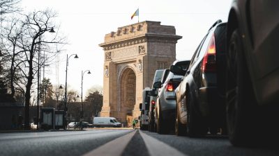 Expoziție de fotografie intitulată „Bucureștiul interbelic”, deschisă din 20 septembrie la Arcul de Triumfea noastră”
