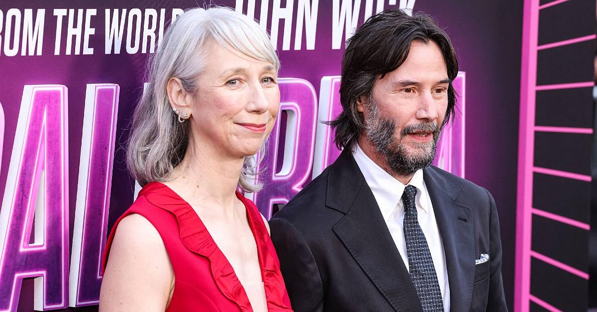 Actorul Keanu Reeves si partenera sa, Alexandra Grant, ar fi intrat oficial in viata de casnicie, dupa ce s-a raportat ca s-ar fi casatorit pe ascuns.