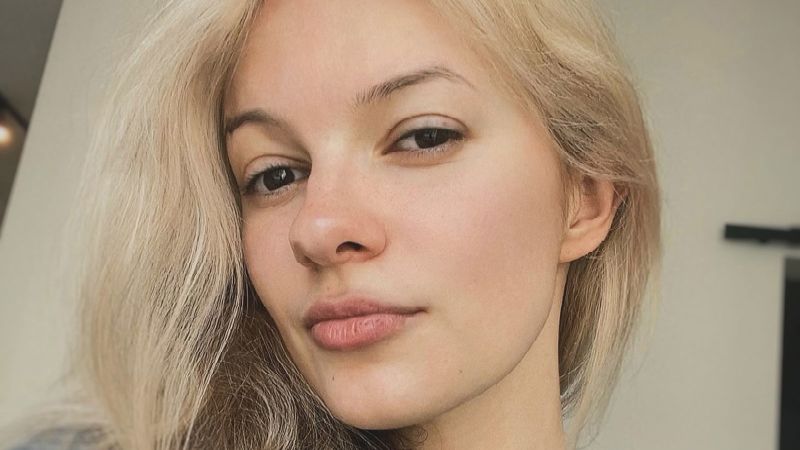 O refugiată ucraineană, Iryna Zarutska, a fost victima unui atac mortal cu cuțit în trenul ușor din Charlotte, eveniment care a generat o dezbatere aprigă despre creșterea ratei criminalității în marile orașe ale Statelor Unite.