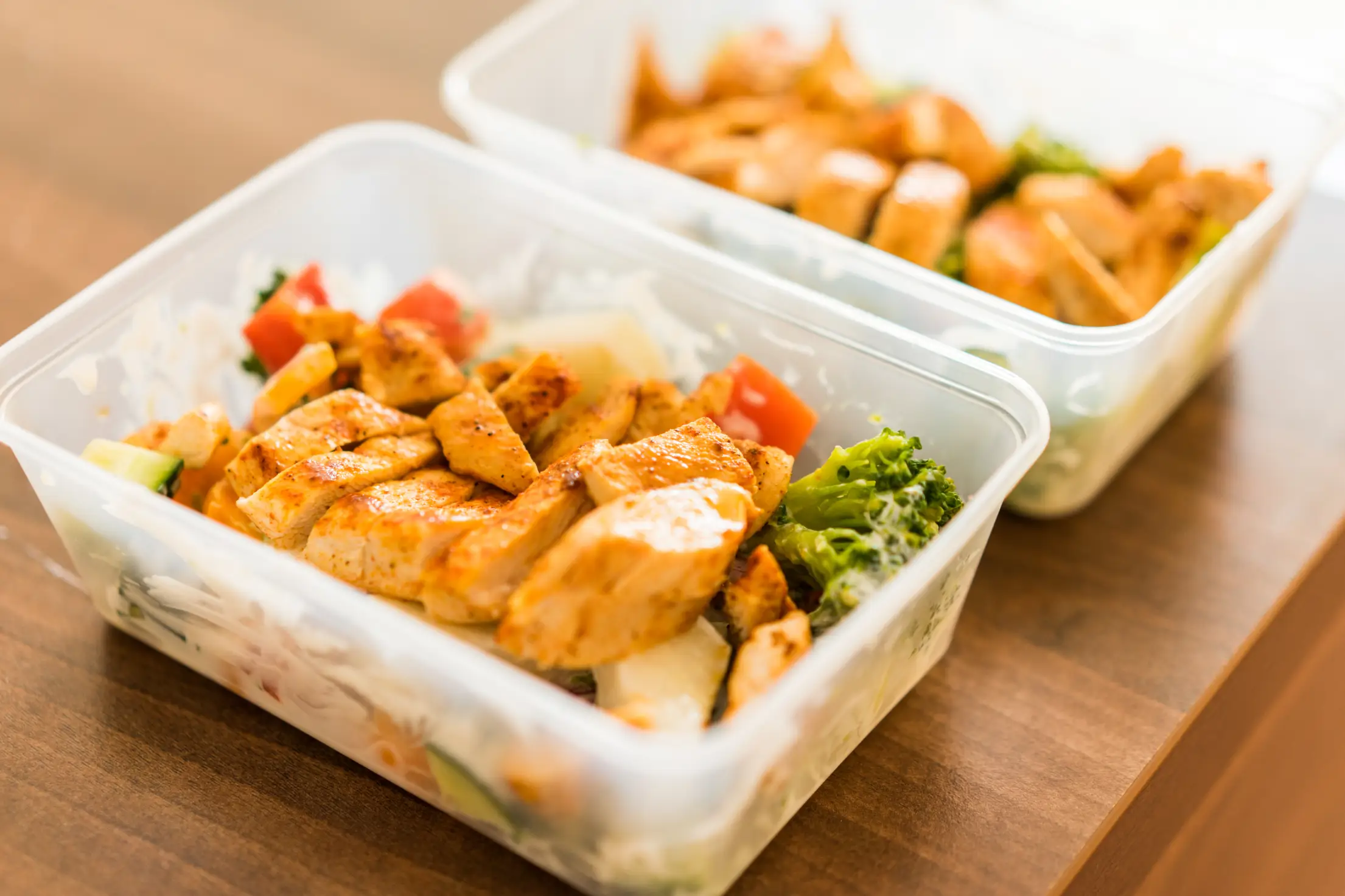 Cinci sugestii de prânz sănătos de luat la pachet pentru săptămâna următoare / Rețete rapide cu ingrediente nutritiveea noastră”