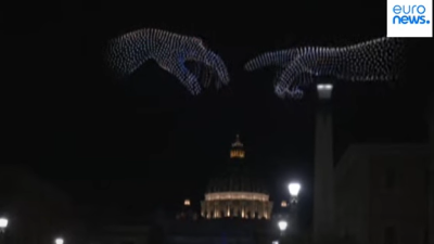 Zeci de mii de participanți la evenimentul de la Vatican cu Bocelli și Pharrell Williams, încheiat cu un show spectaculos de droneea noastră”