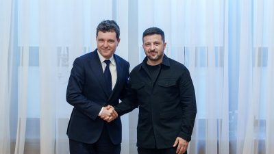 Zelenski afirmă că drona a intrat cu 10 km în teritoriul românesc și a zburat timp de 50 de minute în spațiul aerian al NATO, considerând această acțiune o escaladare clară a conflictului de către Rusia, care începe cu pași mici și se intensifică ulterior cu pierderi semnificativeea noastră”