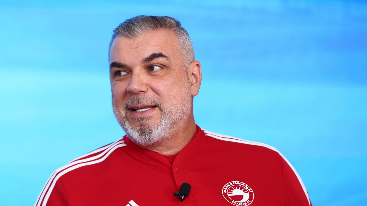 Cosmin Olăroiu, la un pas de accederea în Campionatul Mondial! Partidă intensă pentru fostul tehnician de la Ghencea
