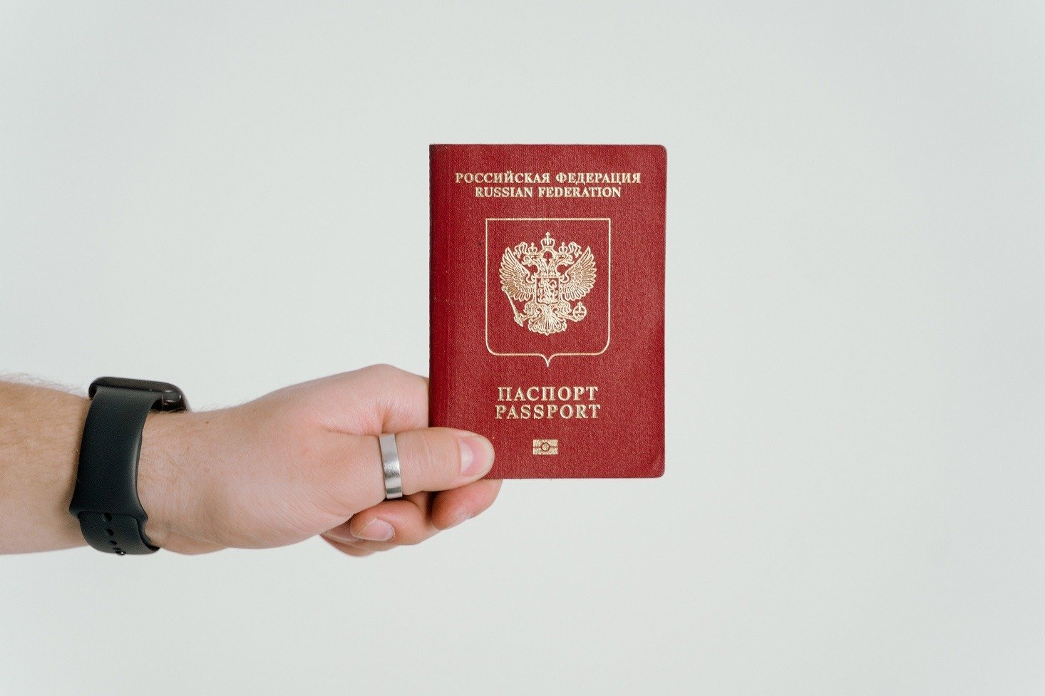 Uniunea Europeană analizează posibilitatea impunerii unei interdicții complete pentru turiștii ruși în spațiul europeanea noastră”