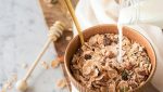 Specialist în nutriție despre cel mai potrivit mic dejun pentru copii: „Dacă le oferi cereale dimineața, se pot confrunta cu scăderi de glicemie la prânz” / Recomandări privind alimentele ideale pentru micul dejun al copiilor înainte de a pleca la școalăea noastră”