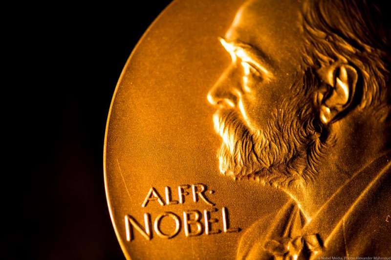 Brevetele lui Alfred Nobel, dispărute timp de cinci decenii, redescoperite într-o casă de vacanță în Suediaea noastră”