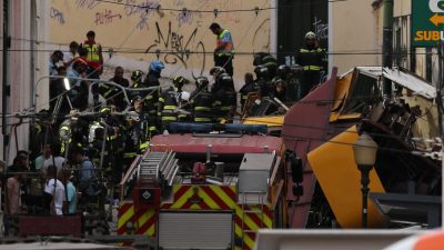 Victimele accidentului de la Lisabona, după ce funicularul Gloria a ieșit de pe șină: cinci victime erau portughezi, iar alte unsprezece erau străiniea noastră”