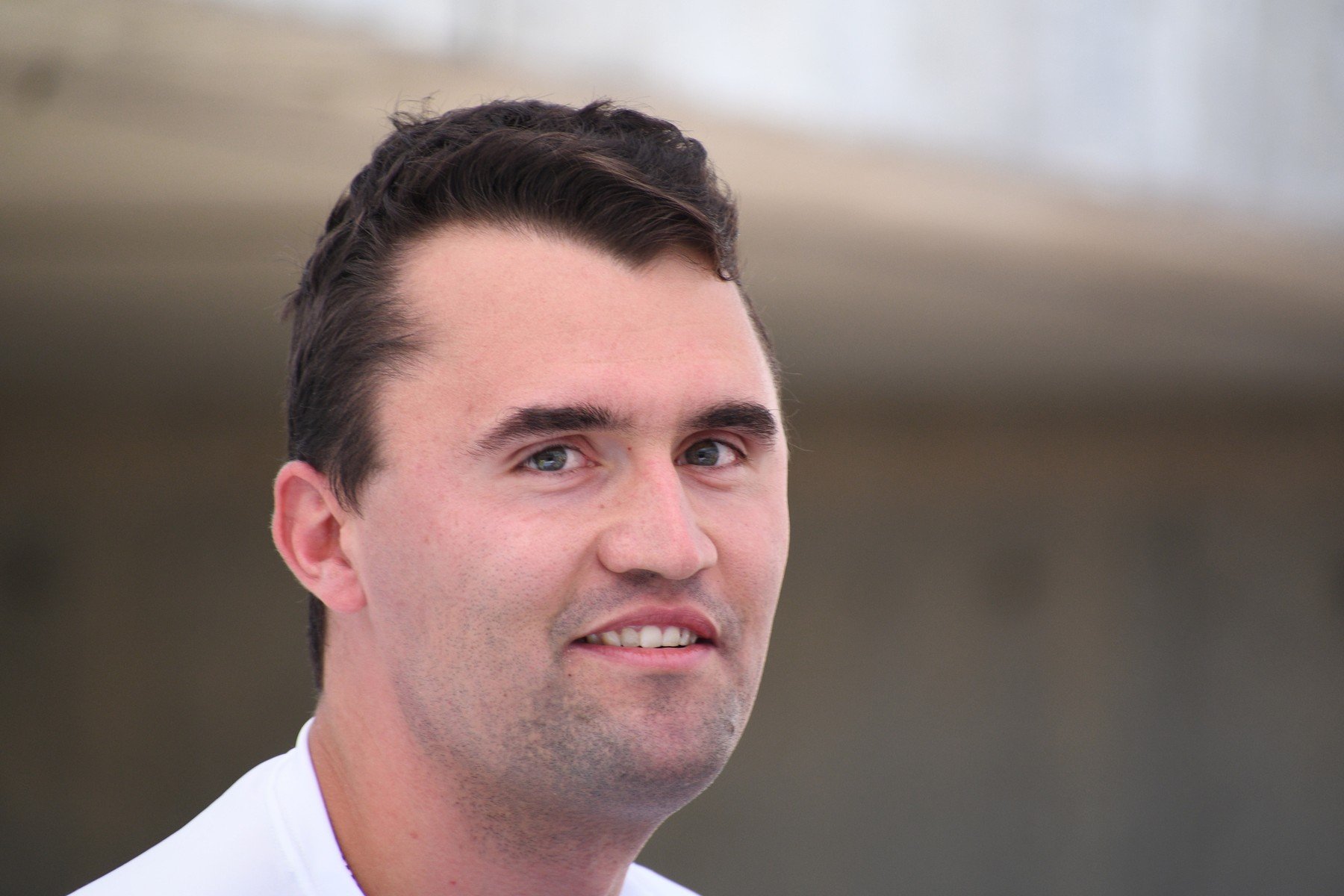 Reacții în mediul online după moartea activistului de extremă dreapta Charlie Kirk determină despărțiri de locuri de muncă și pedepse în Statele Uniteea noastră”