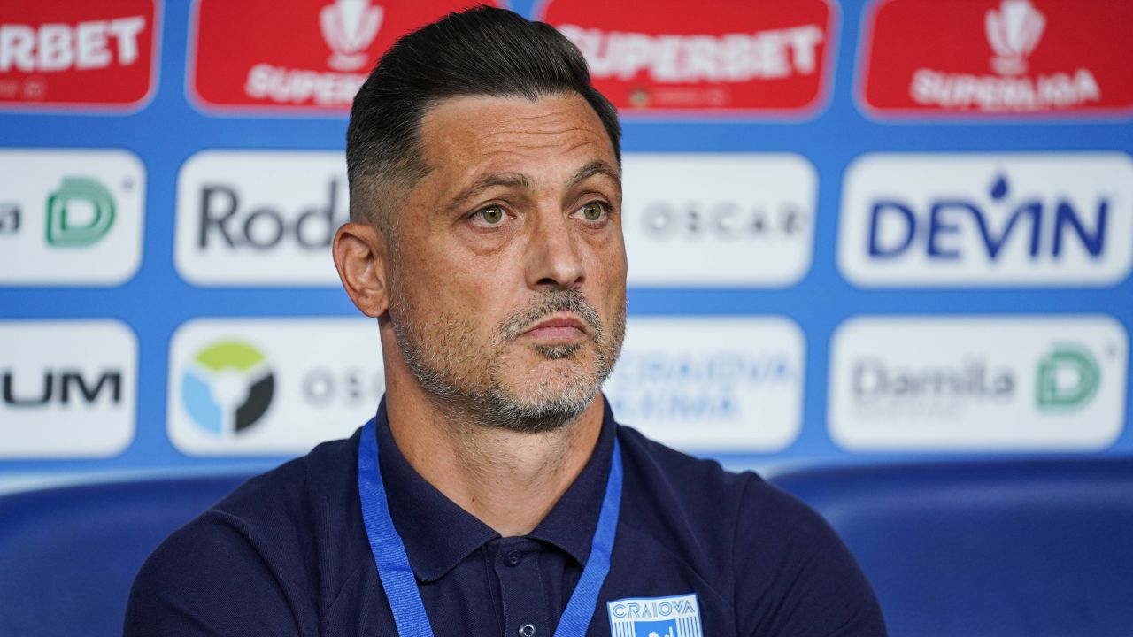 Mirel Rădoi a reacționat vehement în timpul flash-interviului după meciul Craiova – Dinamo: ”Nu suntem naivi și nici nevăzători / Nu îmi doresc să fiu sancționat”