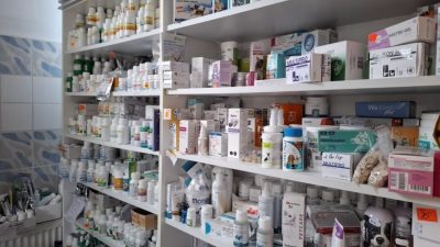Uniunea Europeană explorează soluții pentru criza medicamentelor, atribuind principala vină vulnerabilităților din lanțul de aprovizionareea noastră”