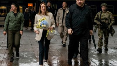 Președinta Parlamentului European, Roberta Metsola, va anunța astăzi la Kiev inaugurarea reprezentanței oficiale a PE în timpul vizitei sale în capitala ucraineanăea noastră”