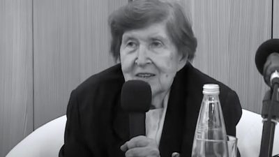 Președintele României a conferit post-mortem Ordinul Național „Serviciul Credincios” în grad de Cavaler lui Steluța Lucia Rodica Coposu, sora fostului lider țărănist Corneliu Coposuea noastră”