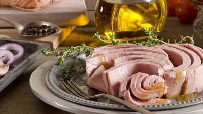 Surse de proteine pentru salate: de la pește la leguminoase – transformă orice salată vegetală într-o masă echilibrată și nutritivă cu proteine slabe și carbohidrați complecșiea noastră”