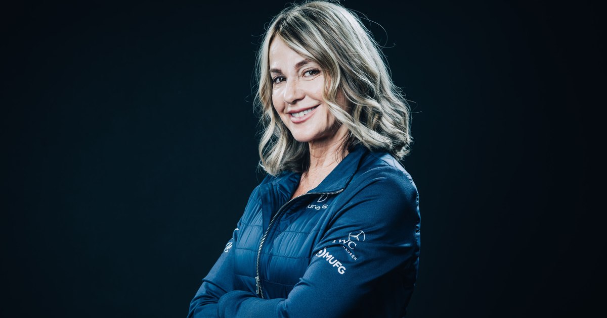 “Detalii senzaționale despre viața personală a lui Nadia Comăneci: Ioan Becali face o revelație senzațională despre primul ei iubit, acum implicat într-un scandal de abuz sexual.”