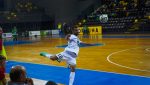 Echipele de fotbal în sală Sepsi Sf. Gheorghe și CSM Târgu Mureș au terminat la egalitate într-un meci emoționant de futsal. Vezi detalii despre știri interne.